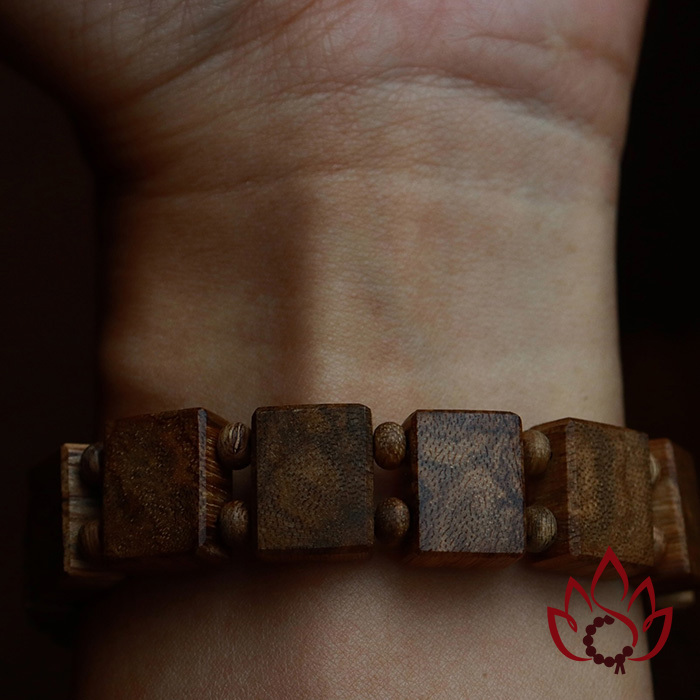 Vòng Trầm Hương Hạt Lách | Trầm Tốc Banh Tự Nhiên